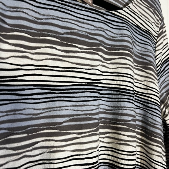 Chico’s Striped Blouse Textured Blue White Black 3/4 Sleeve Size XL 3 - Picture 6 of 7